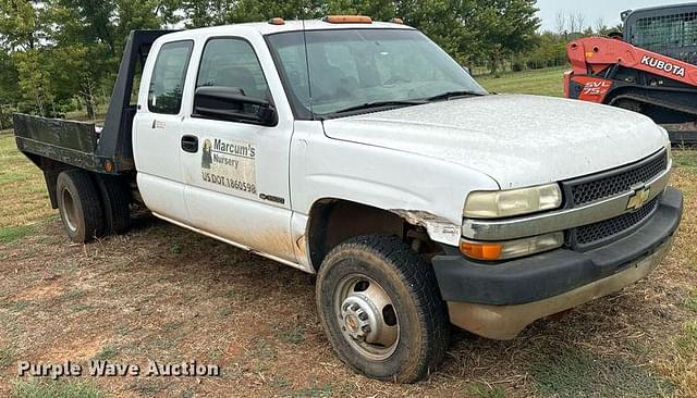 Image of Chevrolet 3500 equipment image 2