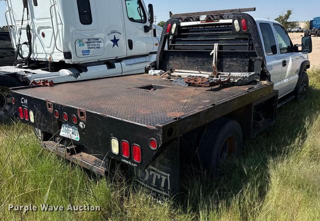 Image of Chevrolet 3500 equipment image 2