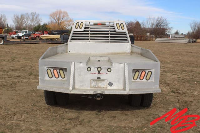 Image of Chevrolet 3500 equipment image 4