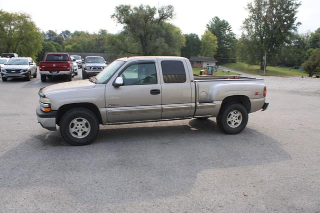 Image of Chevrolet 1500 equipment image 2