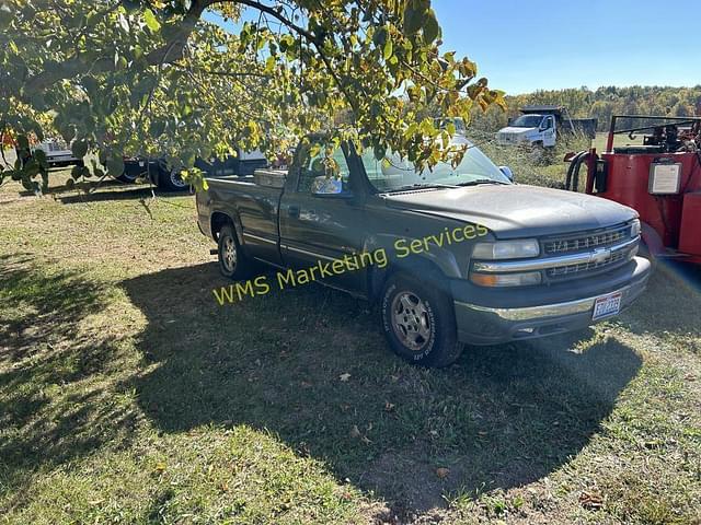 Image of Chevrolet 1500 equipment image 1