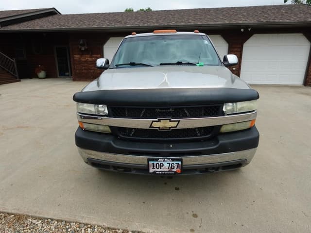 Image of Chevrolet 2500 equipment image 1