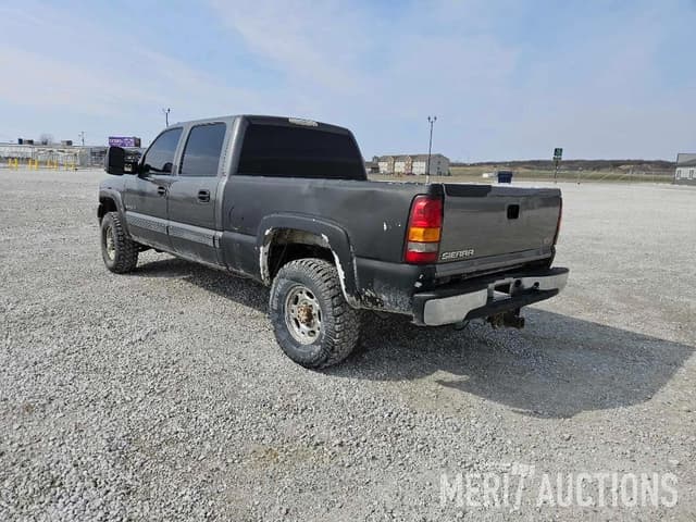 Image of Chevrolet 2500HD equipment image 2