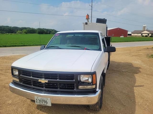 Image of Chevrolet 3500 equipment image 1
