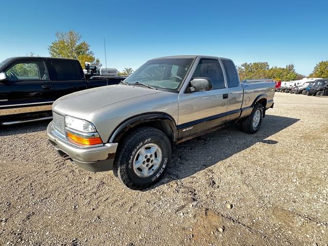 Image of Chevrolet S10 equipment image 1