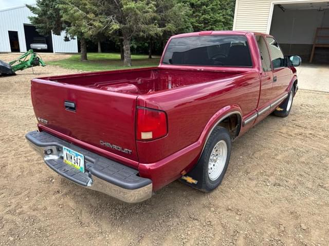 Image of Chevrolet S10 equipment image 2