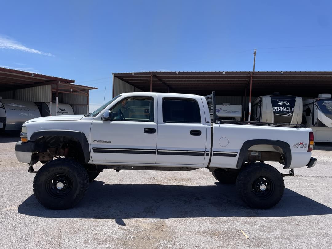 Image of Chevrolet 2500HD Primary image