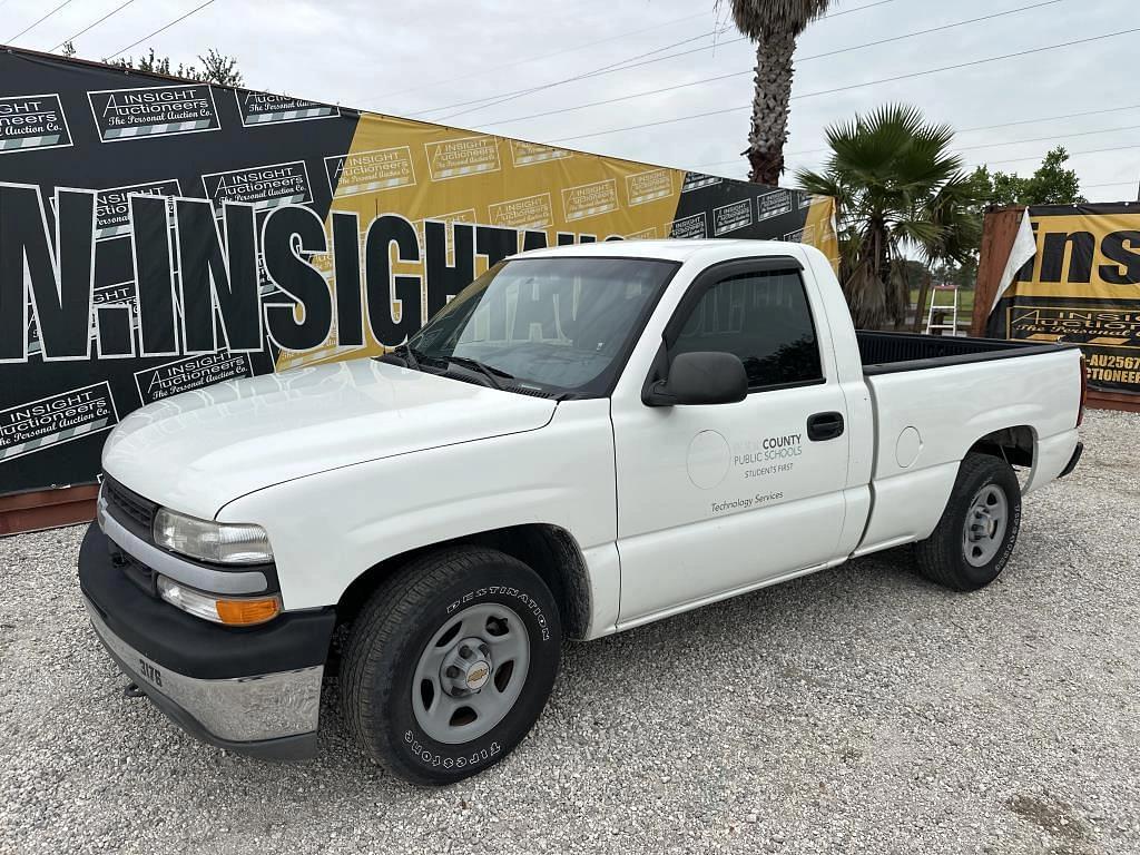 Image of Chevrolet Silverado Primary image