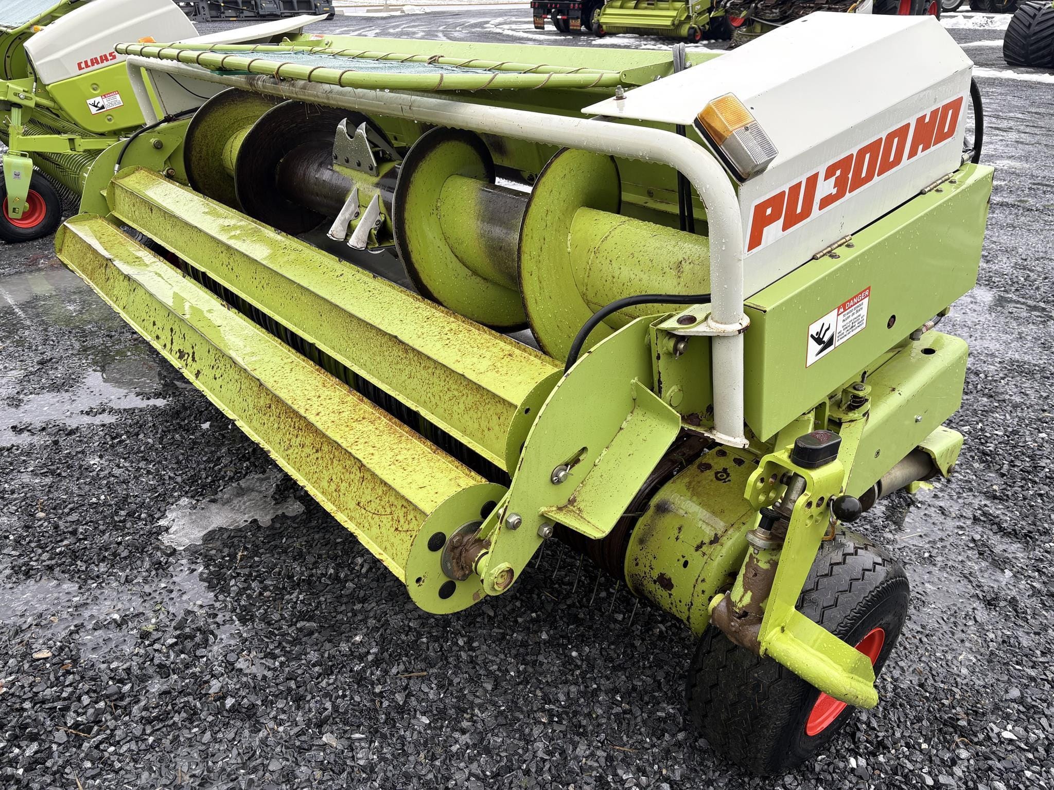 2001 CLAAS PU300 Equipment Image0