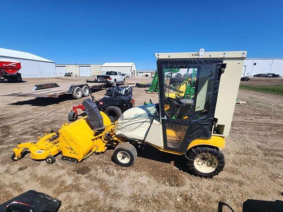 Image of Cub Cadet 3184 equipment image 1