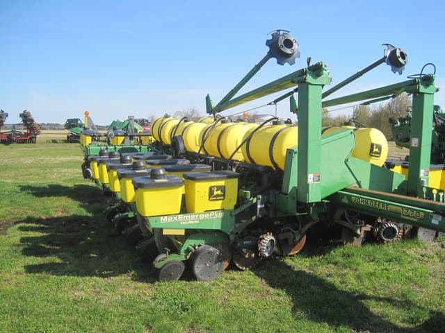 Image of John Deere 1770 equipment image 1