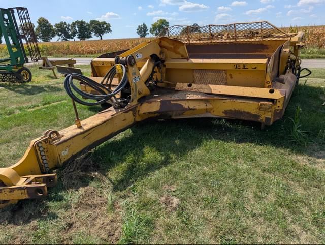 Image of John Deere 1812C equipment image 3