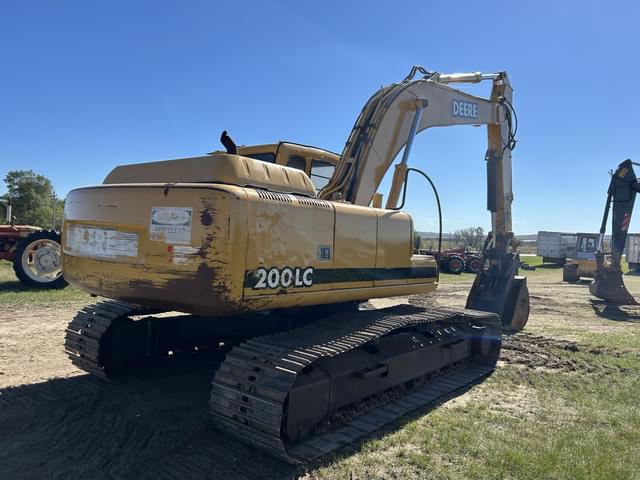 Image of John Deere 200LC equipment image 4