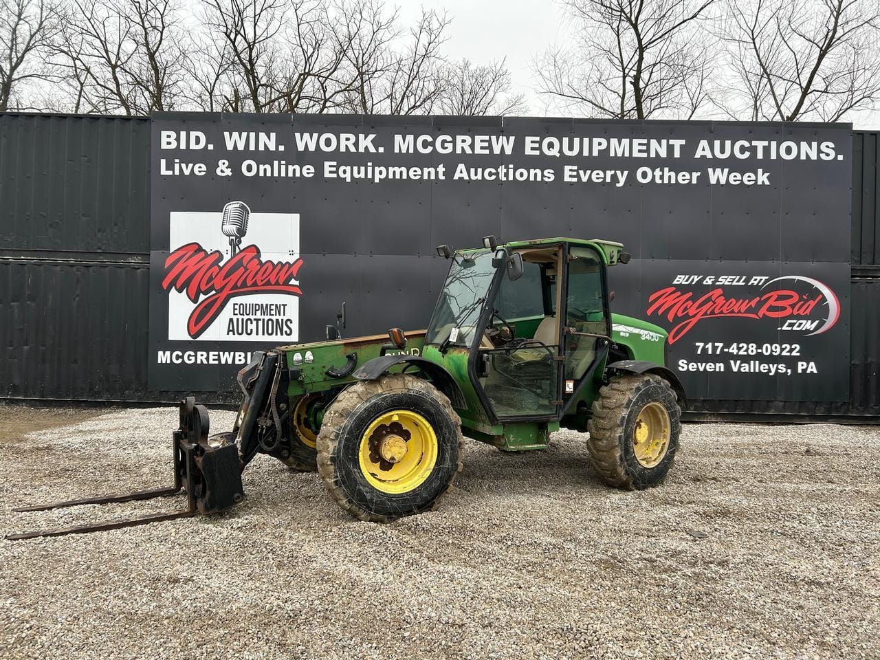 2001 John Deere 3400 Equipment Image0