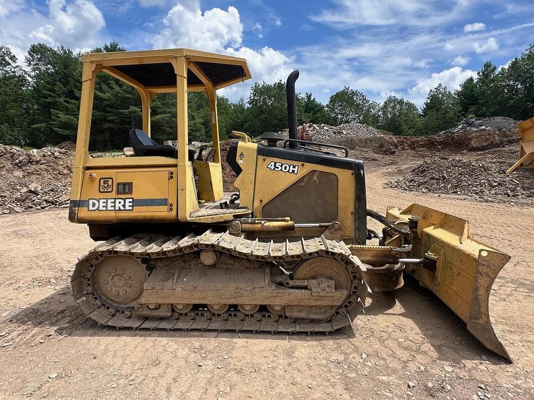 Image of John Deere 450H Primary image