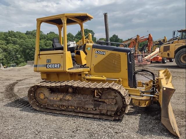 Image of John Deere 650H equipment image 2
