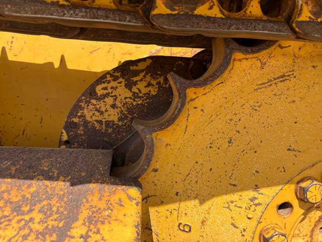 Image of John Deere 650H LGP equipment image 2