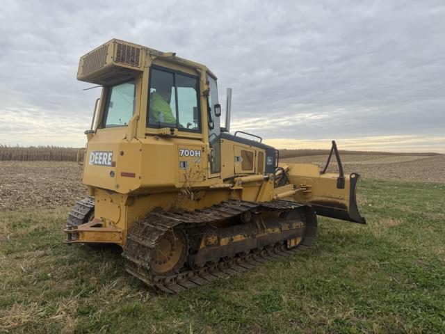 Image of John Deere 700H equipment image 3