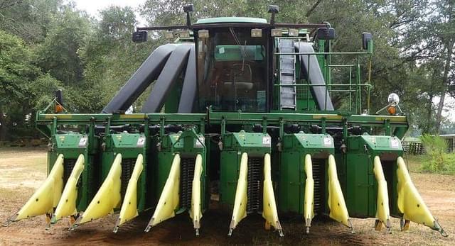 Image of John Deere 9976 equipment image 1