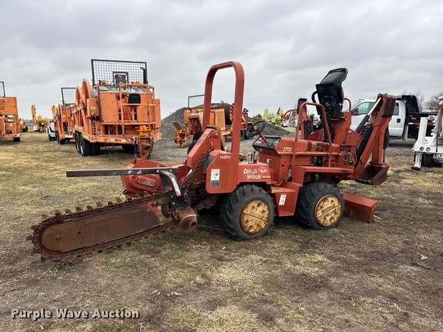 Image of Ditch Witch 3700 equipment image 4