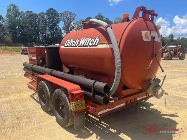 Image of Ditch Witch FX30 equipment image 3