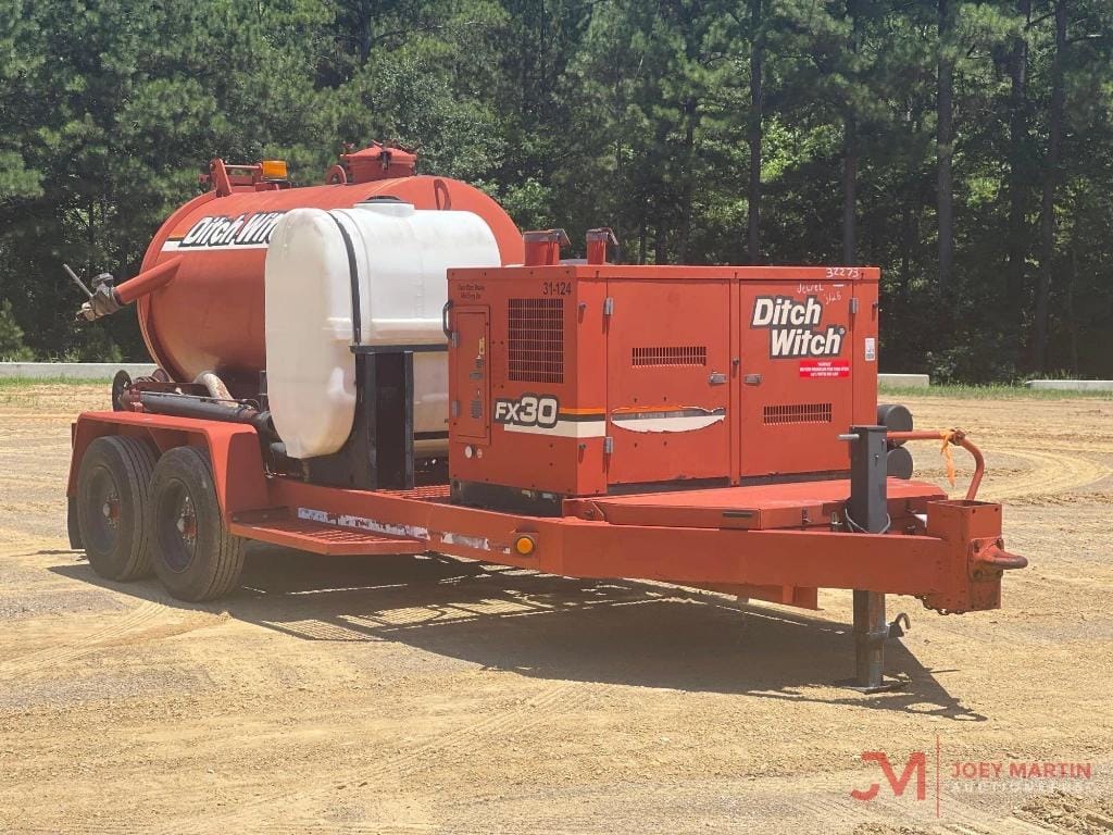 2001 Ditch Witch FX30 Equipment Image0