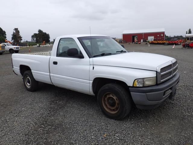 Image of Dodge Ram 1500 equipment image 1