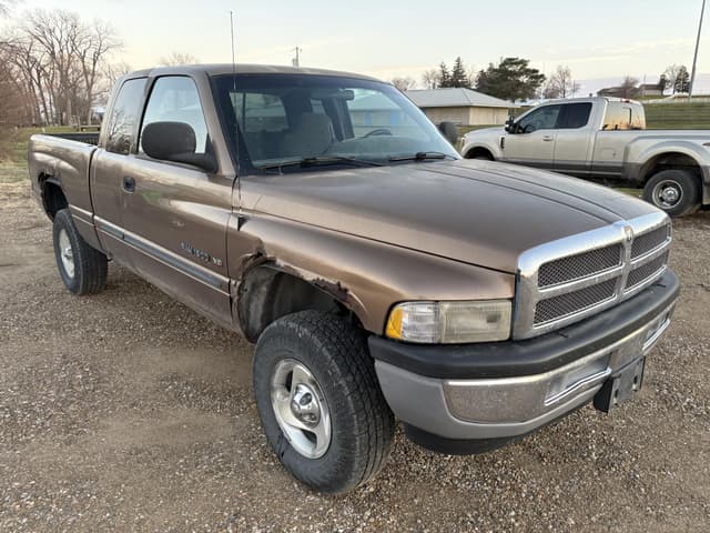 Image of Dodge Ram 1500 equipment image 1