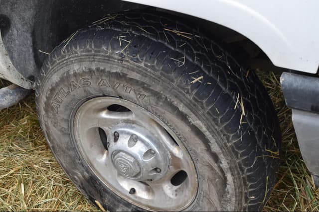 Image of Dodge Ram 2500 equipment image 4