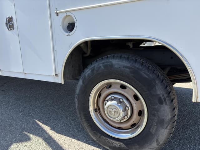 Image of Dodge Ram 2500 equipment image 4