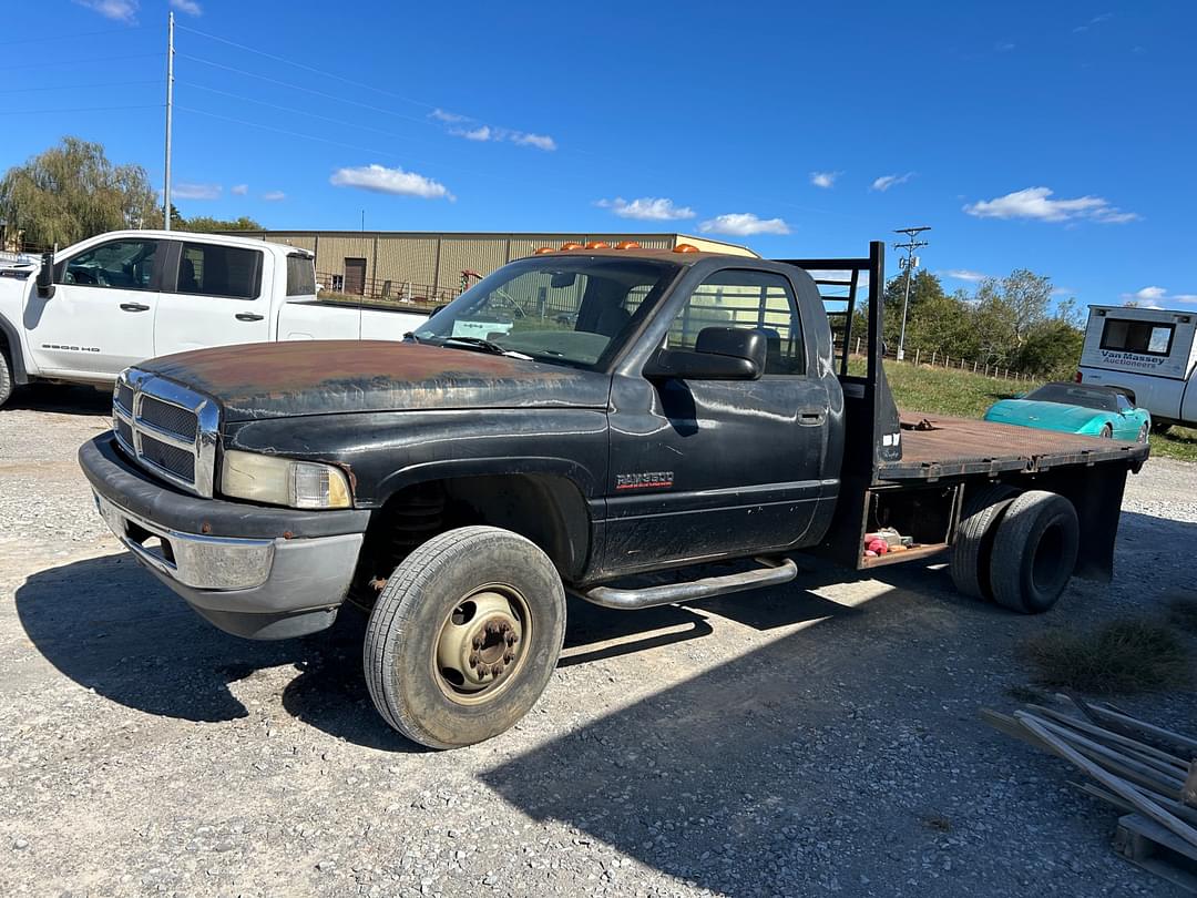 Image of Dodge Ram 3500 Primary image