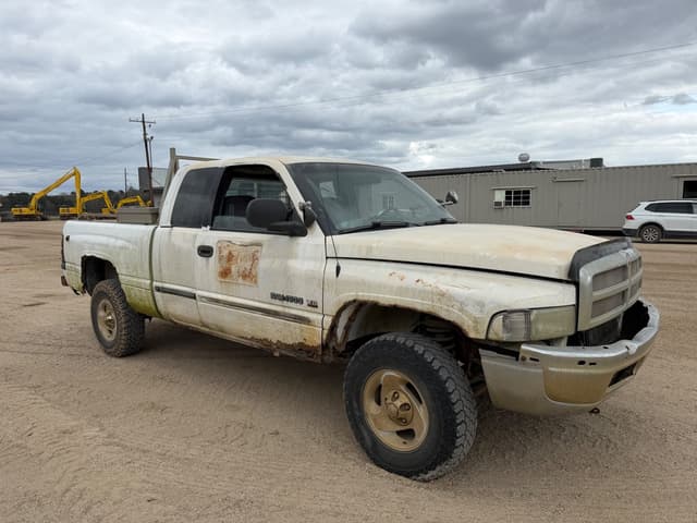 Image of Dodge Ram 1500 equipment image 1