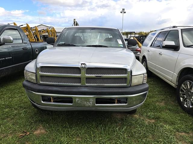 Image of Dodge Ram 1500 equipment image 1