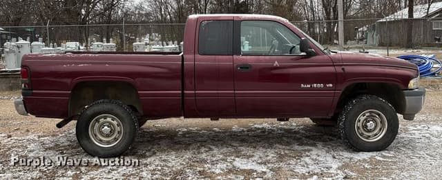 Image of Dodge Ram 1500 equipment image 3