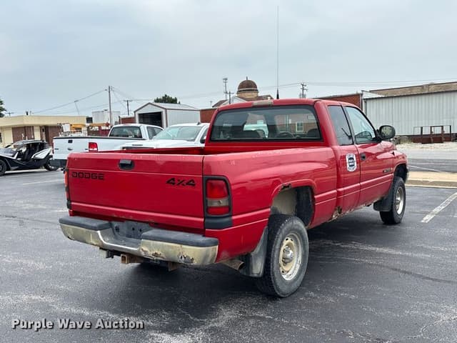 Image of Dodge Ram 1500 equipment image 4