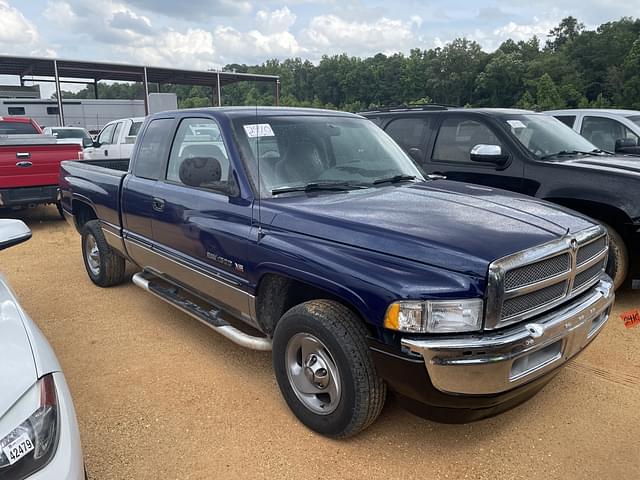 Image of Dodge Ram 1500 equipment image 1