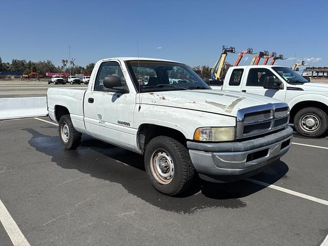 Image of Dodge Ram 1500 equipment image 1