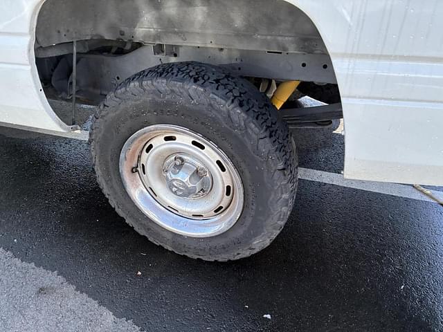 Image of Dodge Ram 1500 equipment image 4