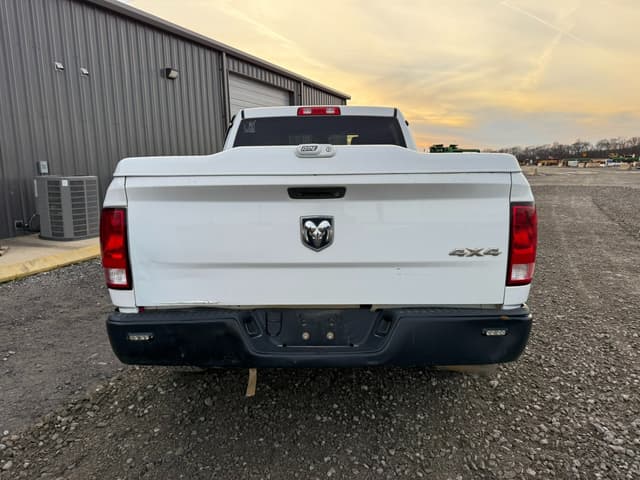 Image of Dodge Ram 1500 equipment image 4