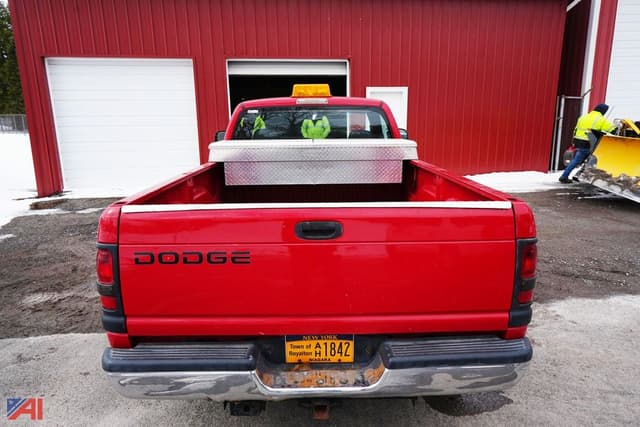 Image of Dodge Ram 1500 equipment image 3