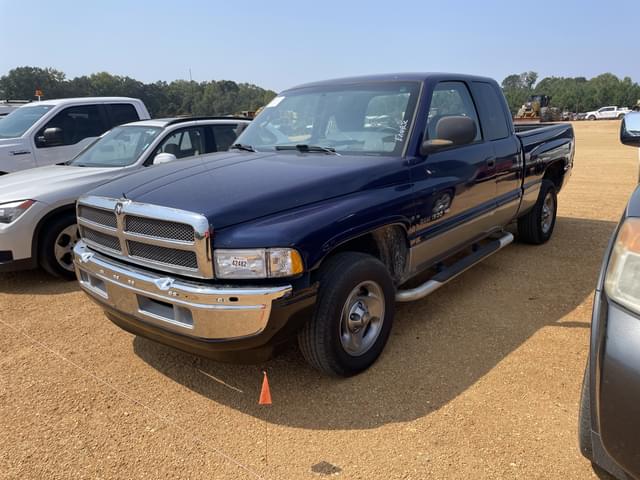 Image of Dodge Ram 1500 equipment image 2