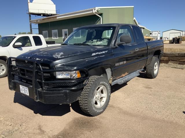 Image of Dodge Ram 1500 equipment image 1