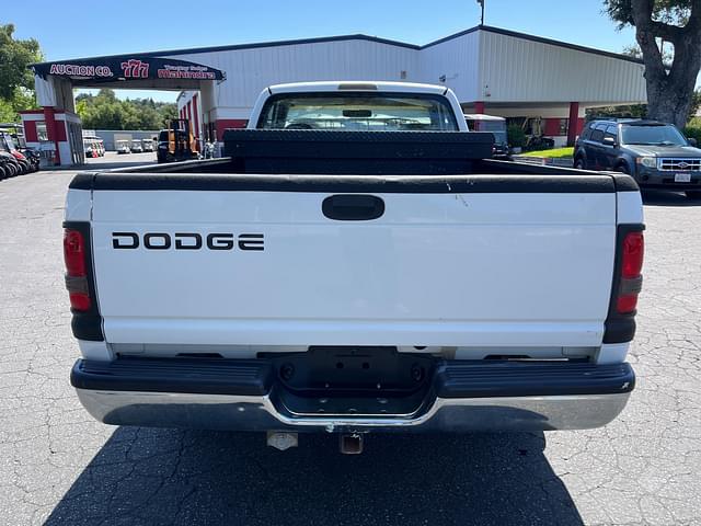 Image of Dodge Ram 1500 equipment image 4