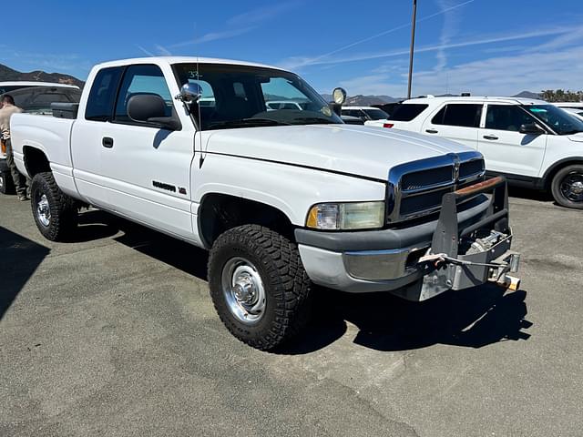 Image of Dodge Ram 2500 equipment image 1