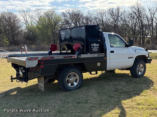 Image of Dodge Ram 2500 equipment image 4