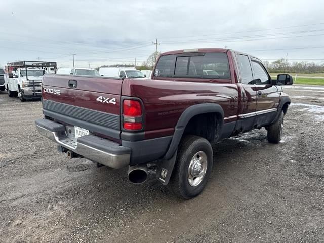 Image of Dodge Ram 2500 equipment image 3