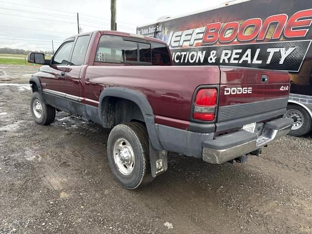 Image of Dodge Ram 2500 equipment image 1