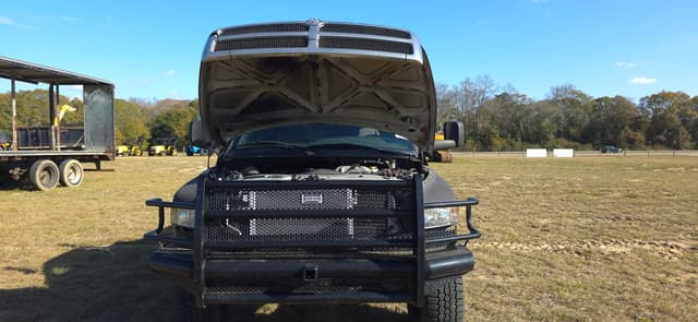 Image of Dodge Ram 2500 equipment image 4