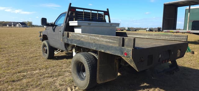 Image of Dodge Ram 2500 equipment image 2