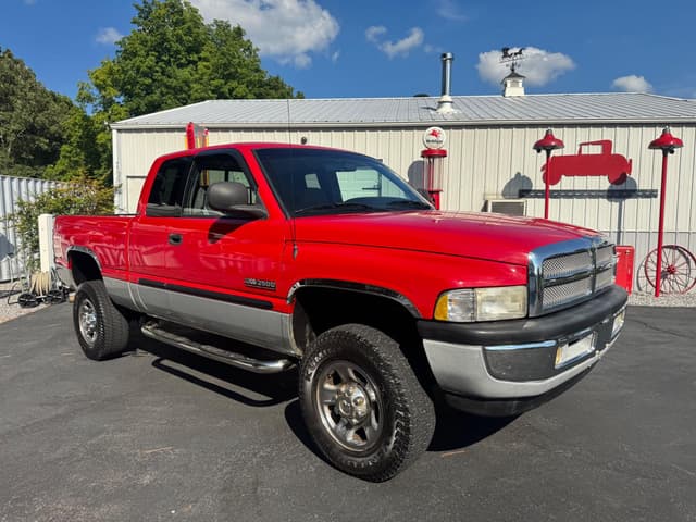 Image of Dodge Ram 2500 equipment image 1